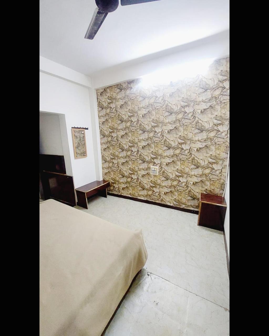 Hotel Prakash Palace Удджайн Экстерьер фото